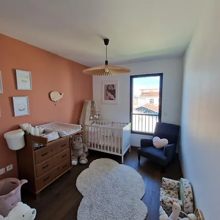 Appartement 100m2 Avec Terrasse Et Garage *